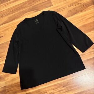Preswick & Moore | Black V-Neck Long Sleeve Tee